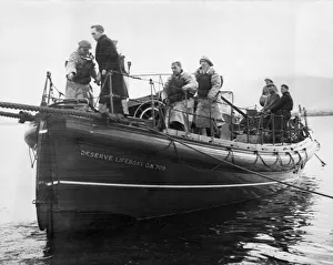 01508 Prints: Crew of the Broughty Ferry reserve lifeboat City of Bradford II