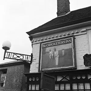 00279 Prints: The Cricketers Inn public house at Meopham home to one of the oldest teams in Kent Circa