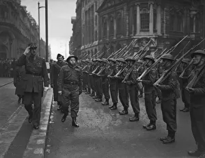Saluting Prints: A crowd gathered in Victoria-square welcomed General de Gaulle