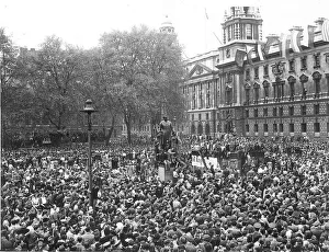 Prime Ministers Prints: Crowd in Parliament Square London (opposite Palace of Westminster