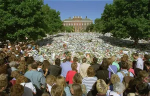 Mourning Prints: The crowds looking at the flowers Sptember 1997 outside Kensington Palace