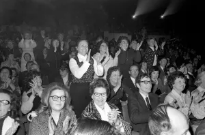 00068 Prints: Crowds watching American singer Perry Como in Southport
