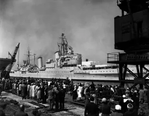 Core46 Prints: The Cruiser HMS Glasgow which served in World War 2 and the Suez Crisis is pictured