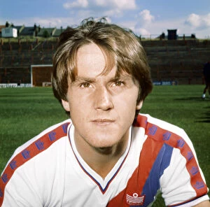 Images Dated 20th November 2013: Crystal Palace F. C team member Terry Fenwick poses for a photo. 8th August 1979