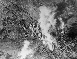Usaaf Prints: Cutting the neck. Heavy high explosive concentration of bombs
