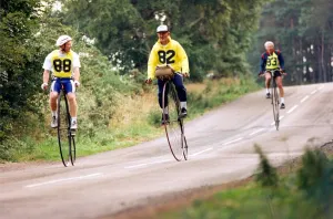 Core69 Prints: Cycling fans Philip Bewlry, Eric Lunn and Nick Clayton set out yesterday to pedal 100