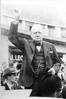 Cyril Davies left bodyguard to Winston Churchill during an election campaign