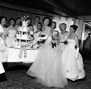 Ball Gown Prints: Daily Mirror Debutants Ball 1958 at the Dorchester Hotel in London, 7th May 1958