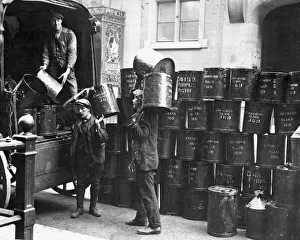 Daily Mirror Printing June 1922 Ink delivery to the Daily Mirror printing presses