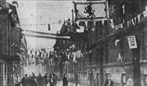 DAILY RECORD PHOTOGRAPH FROM PAPER 9TH MAY 1945 STREAMERS BUNTING UNION JACK WEMYSS