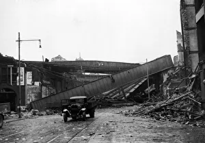 01443 Prints: Damage to Southern Railway Bridge, over Southwark Street, Blackfriars