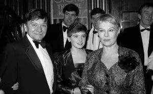 DAME JUDI DENCH ARCHIVE - JUDI DENCH PICTURED WITH HER HUSBAND