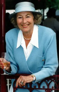Dame Vera Lynn at Hampton Court Flower Show - 05 / 07 / 1994