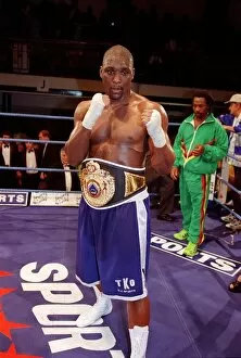 Images Dated 10th October 1998: Danny Williams Boxing October 98 Standing in ring with championship belt round his