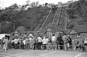01517 Prints: Darling Buds of May filming in Folkestone 31st May 1991 Fans of the Darling Buds of