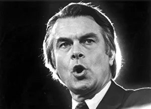 01428 Prints: David Anthony Llewellyn Owen-Life Peer pictured in 1981 at the Social Democrats Party