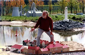 00491 Prints: David Bellamy at the launch of the River Tees Nature World attraction on 13th May 1996