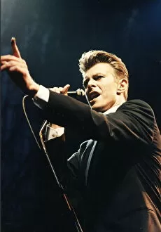 01408 Collection: David Bowie in concert at Milton Keynes - August 1990