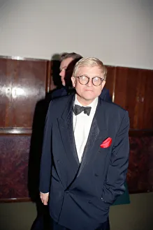 01095 Prints: David Hockney at a gala dinner in aid of the AIDS Crisis Trust in Whitehall