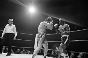 01299 Prints: David Pearce v Neville Meade for the BBBofC Heavyweight Title