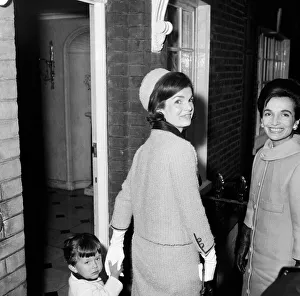 00489 Prints: Three day visit of the First lady of the United States Jacqueline Kennedy to London