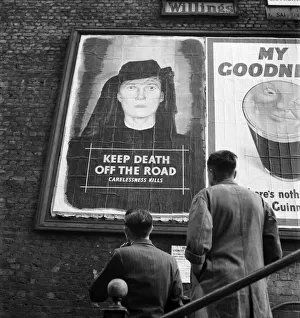 00020 Prints: Keep Death off the Road'Poster. O5069