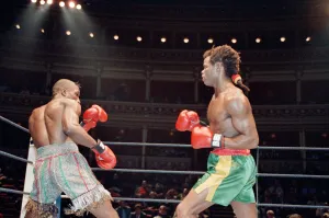 01226 Prints: Del Bryan v Kirkland Laing for the British Welterweight Title, Royal Albert Hall