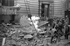 Blitzkreig Prints: Delayed Action Bomb explodes on King Edward Street while Bomb disposal Team are working