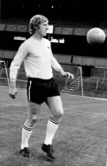 Images Dated 9th January 2013: Derby County footballer Alan Hinton in training at the Baseball Ground, 1970
