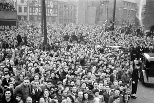 The Derby County team return home with the FA Cup trophy following their victory over