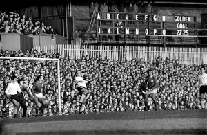 00034 Prints: Derby v. Nottingham Forest. Dave Mackay heading clear. December 1969 Z11534-005
