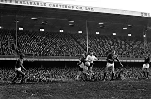 00034 Prints: Derby v. Nottingham Forest. Durban between Hennessey left the Winfield