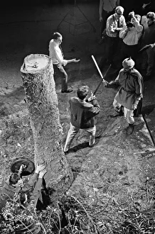 Television Studios Prints: Derek Ware fight co-ordinator runs through the fight scene with the Saracen