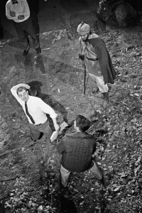 Derek Ware fight co-ordinator runs through the fight scene with the Saracen