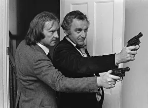 Pistols Prints: Detective Sergeant George Carter (left played by Dennis Waterman