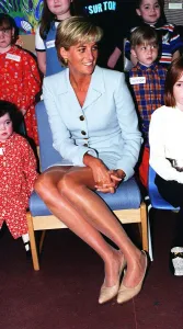 Hospitals Prints: Diana, Princes of Wales visits children at the Royal Brompton Hospital in West London
