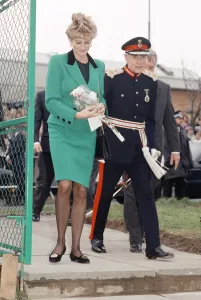 01001 Prints: Diana, Princess of Wales arrives to officially open the Scottish factory of the clothing