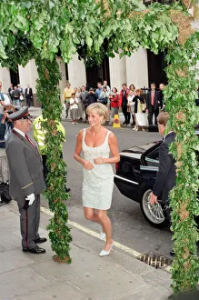 01044 Prints: Diana, Princess of Wales arrives for a private viewing and reception at Christies in