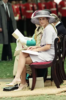 01505 Prints: Diana, Princess of Wales attends the unveiling of the Canadian War Memorial in Green Park