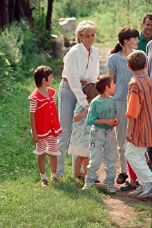 01049 Prints: Diana, Princess of Wales makes a three day visit to Bosnia - Herzegovina as part of her