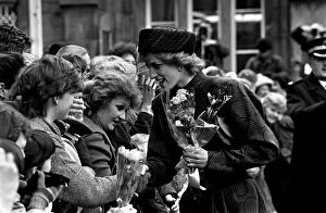 01414 Collection: DIANA, THE PRINCESS OF WALES MEETING PEOPLE IN CARLISLE 1993