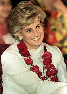 00098 Prints: Diana, Princess of Wales, pictured during a visit to the Shaukat Khanum Memorial Hospital