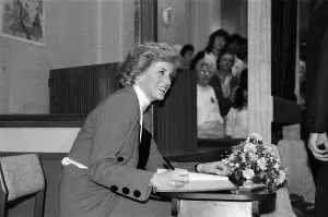 Diana, Princess of Wales visits Birmingham Accident Hospital. 8th March 1990