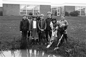 Tools Prints: Digging for cash and helping the environment ? those are the pupils of Lindley County