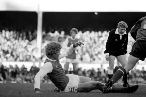 Division 1 football. Arsenal 2 v. Sunderland 2. October 1980 LF04-44-102