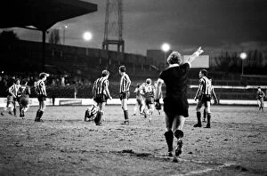 Images Dated 17th December 1983: Division 2 football. Chelsea 2 v. Grimsby 3 December 1983 LF14-27-063