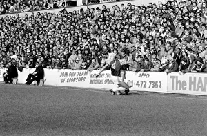 Division One Football 1981 / 82 Season, West Ham United v Liverpool, Upton Park