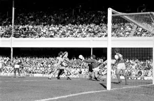 Division One Football 1985 / 86 Season, Arsenal v Aston Villa, Highbury