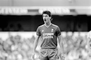 Division One Football 1985 / 86 Season, Queens Park Rangers v Liverpool, Loftus Road