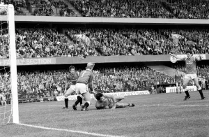 Division One Football 1985 / 86 Season Chelsea v Manchester United, Stamford Bridge